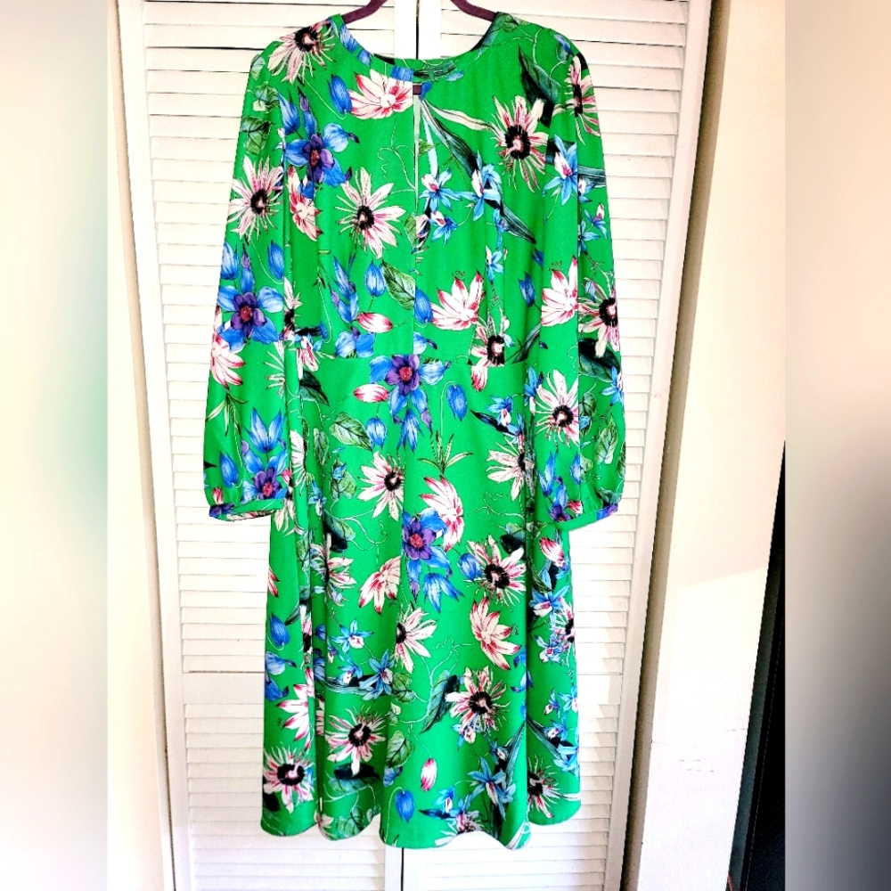 H&M Green Floral Patterned Dress